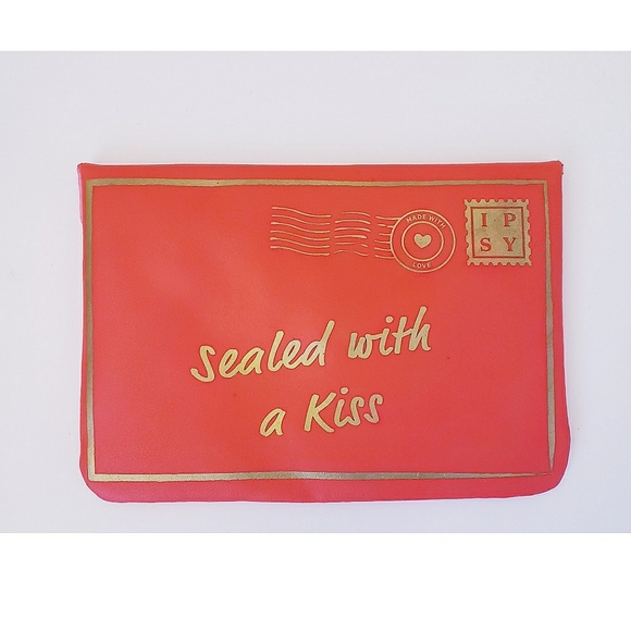 ipsy Handbags - Sealed with a kiss ipsy bag